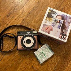 Fujifilm Instax Square SQ 6 in blush gold w film and original box